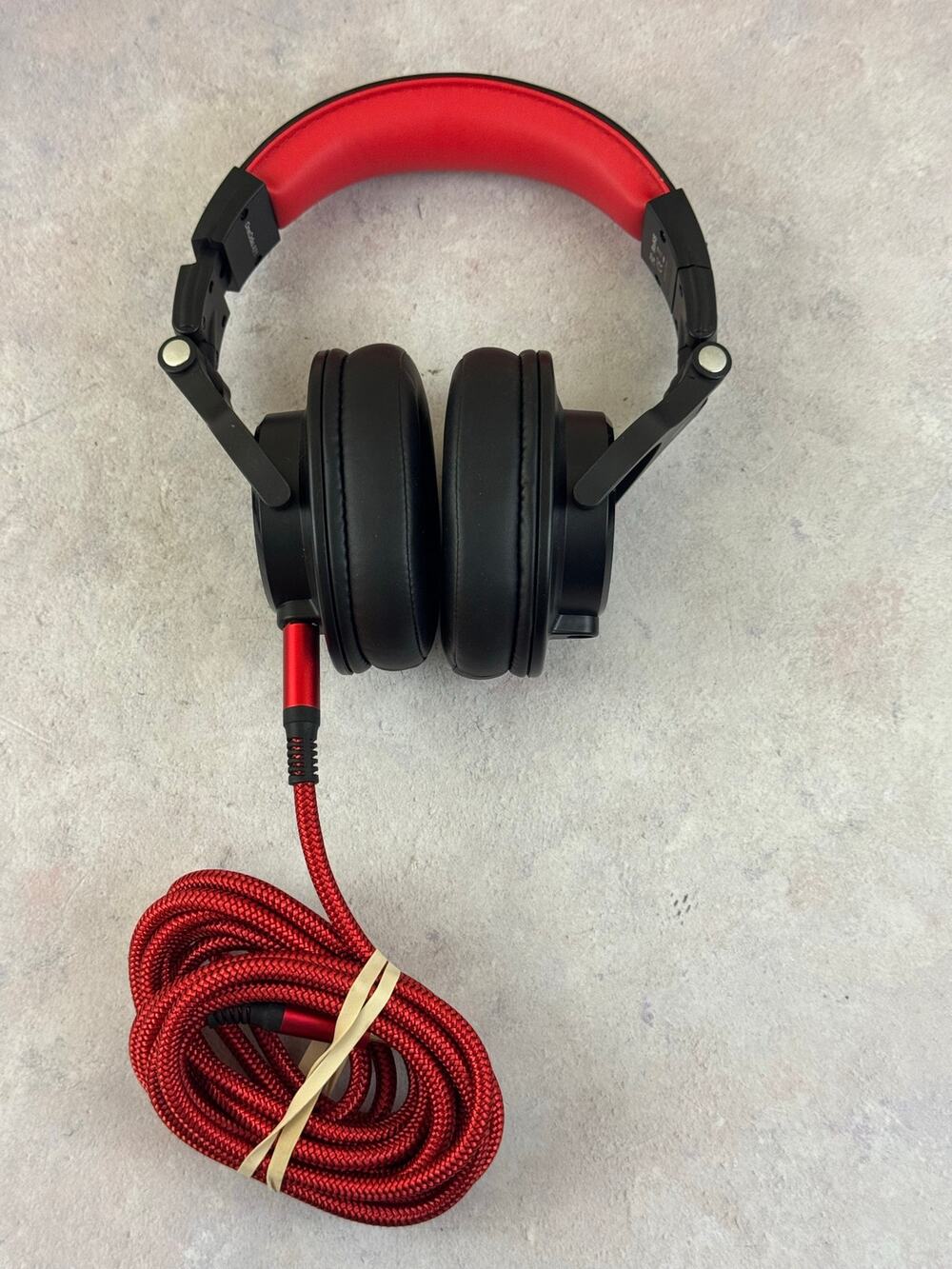 OneOdio A71 Headphones Hi-res Studio Over-Ear 1/4" Wired Closed DJ Black/Red